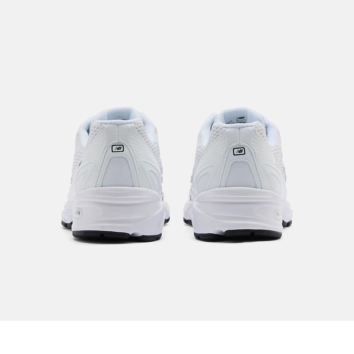 NB 740 Sneaker